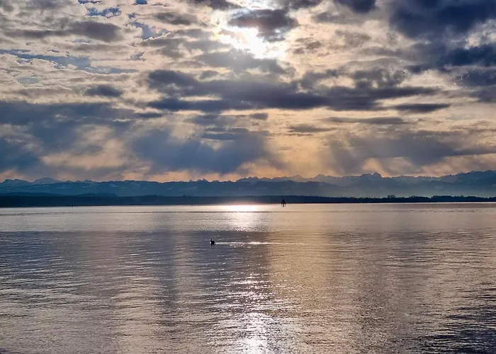 아파트 Am Muehlkanal - Schoen Gelegen Mit Balkon Und Blick Ins Gruene *
